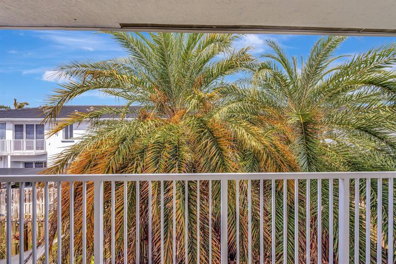 Image 32 of 49 For 17624 149th Pl