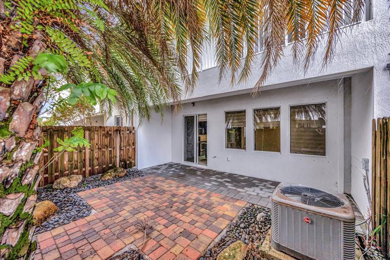 Image 38 of 49 For 17624 149th Pl