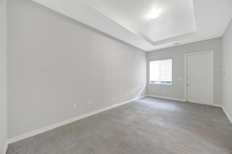 Image 7 of 49 For 17624 149th Pl