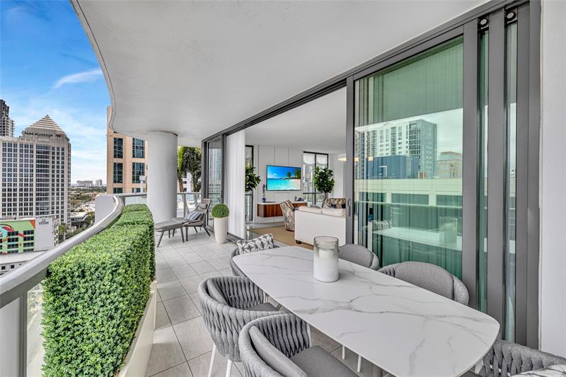 Image 11 of 48 For 100 Las Olas Blvd  1701