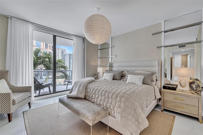 Image 19 of 48 For 100 Las Olas Blvd  1701
