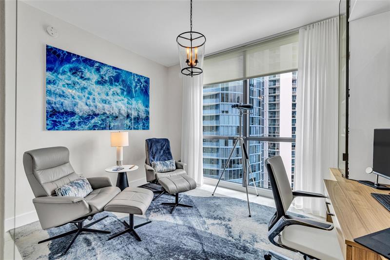 Image 33 of 48 For 100 Las Olas Blvd  1701