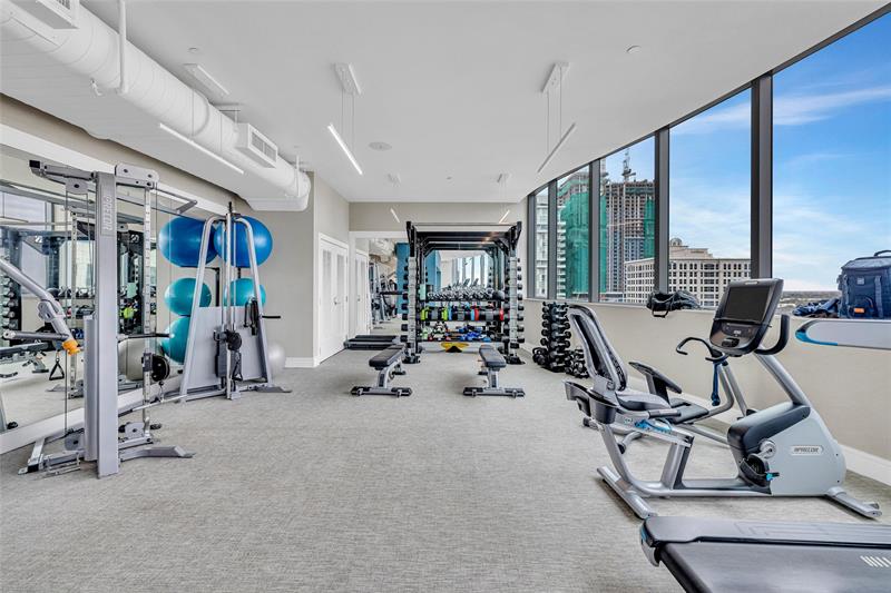 Image 38 of 48 For 100 Las Olas Blvd  1701