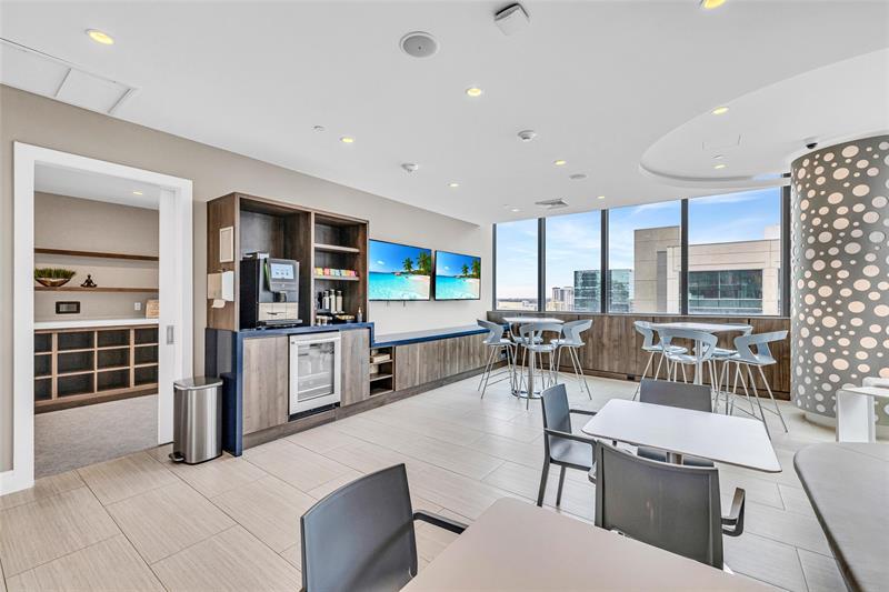 Image 39 of 48 For 100 Las Olas Blvd  1701