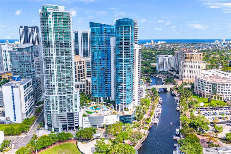 Image 47 of 48 For 100 Las Olas Blvd  1701
