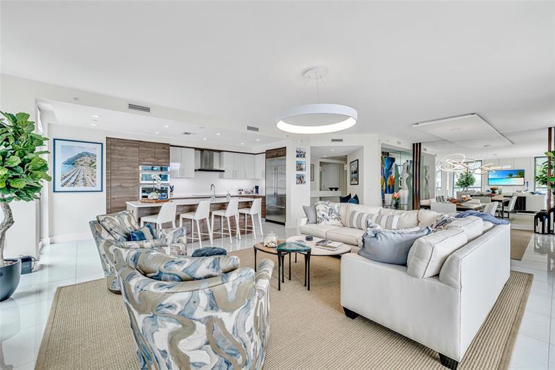 Image 8 of 48 For 100 Las Olas Blvd  1701