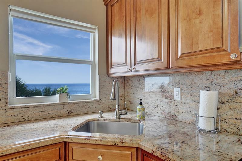 Image 11 of 74 For 3550 Galt Ocean Dr  211