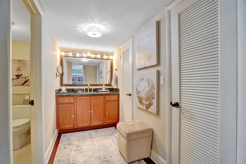Image 34 of 74 For 3550 Galt Ocean Dr  211