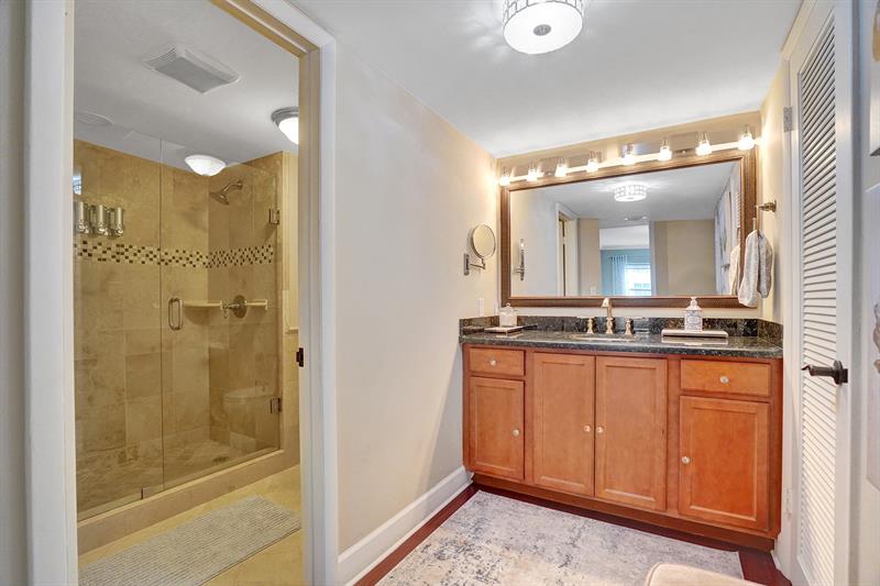Image 36 of 74 For 3550 Galt Ocean Dr  211
