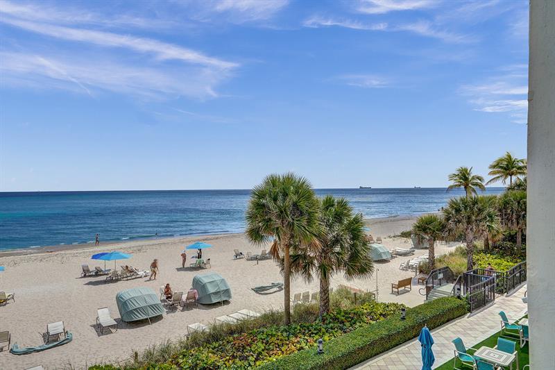 Image 42 of 74 For 3550 Galt Ocean Dr  211