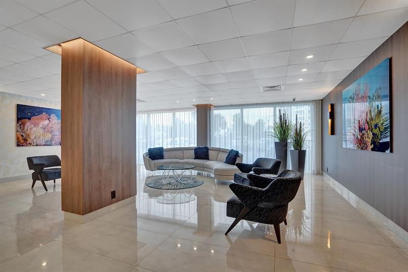 Image 46 of 74 For 3550 Galt Ocean Dr  211