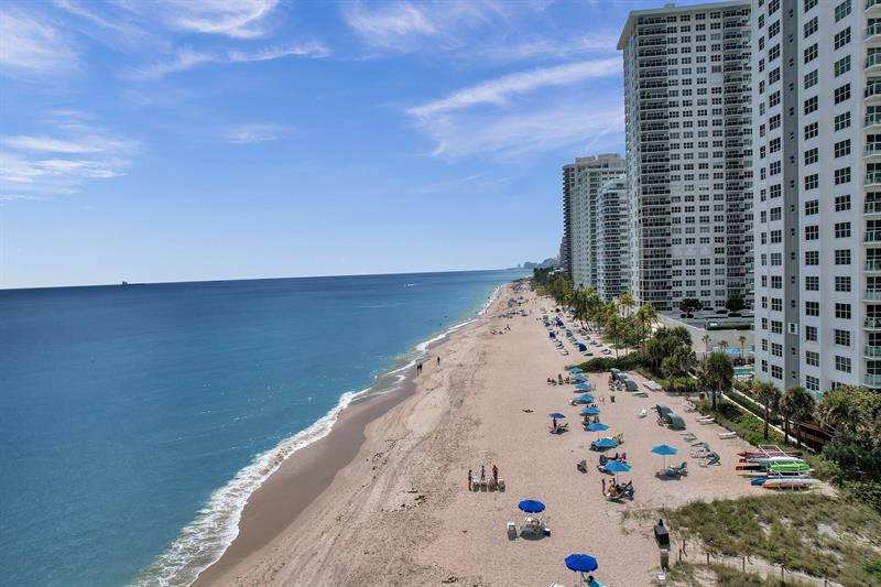 Image 60 of 74 For 3550 Galt Ocean Dr  211