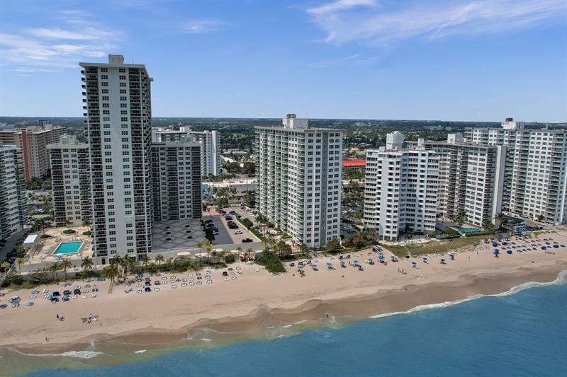 Image 63 of 74 For 3550 Galt Ocean Dr  211