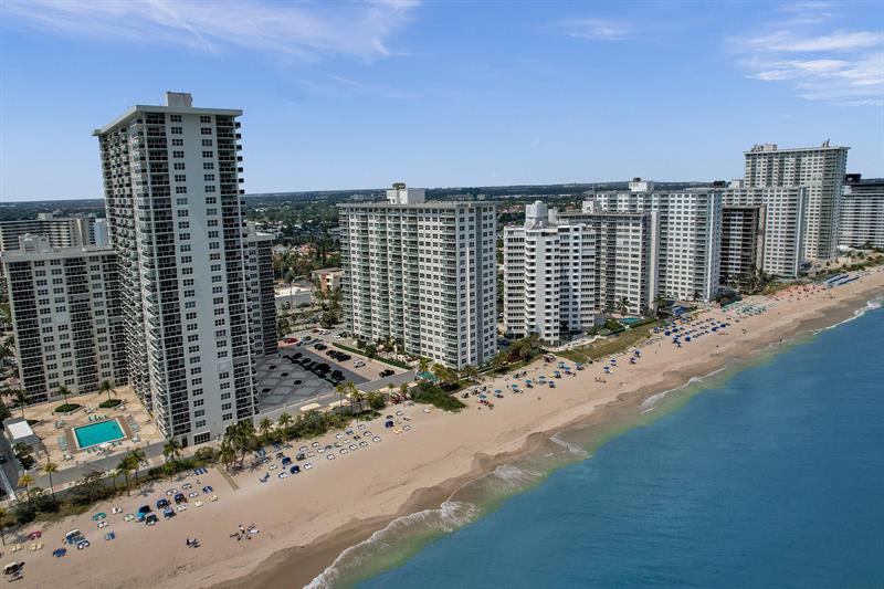 Image 64 of 74 For 3550 Galt Ocean Dr  211