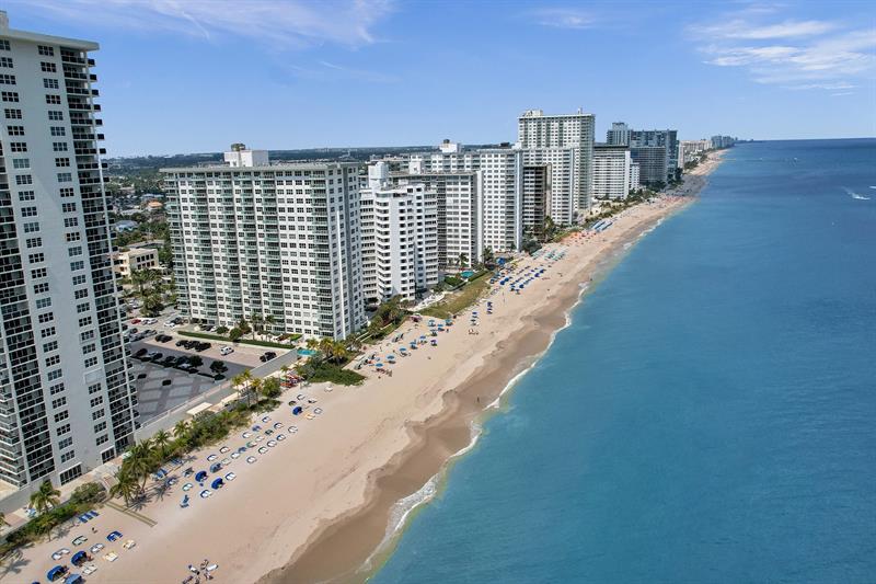 Image 66 of 74 For 3550 Galt Ocean Dr  211