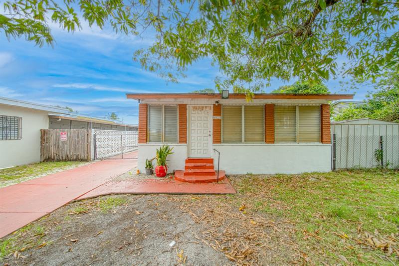 Details for 10633 6th Ave, Miami, FL 33150
