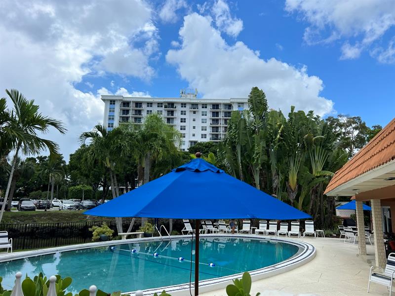 Image 8 of 53 For 1950 Andrews Ave  210d