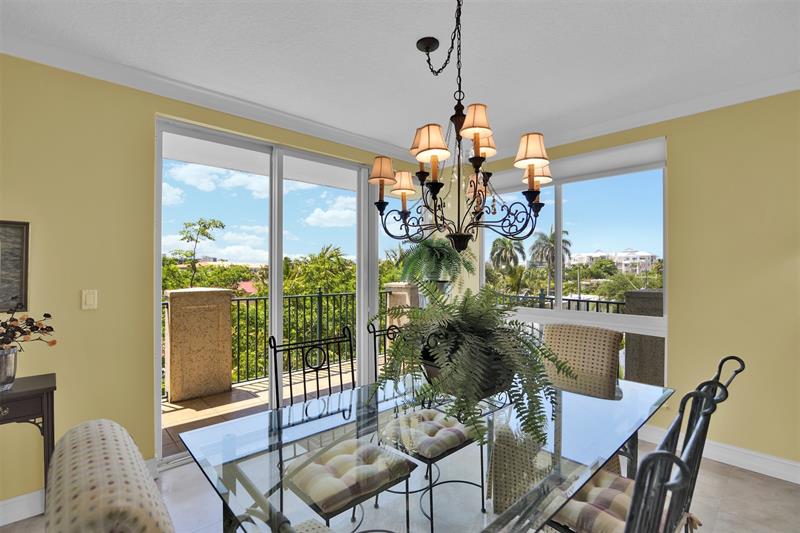 Image 16 of 58 For 9 20th Ave  403