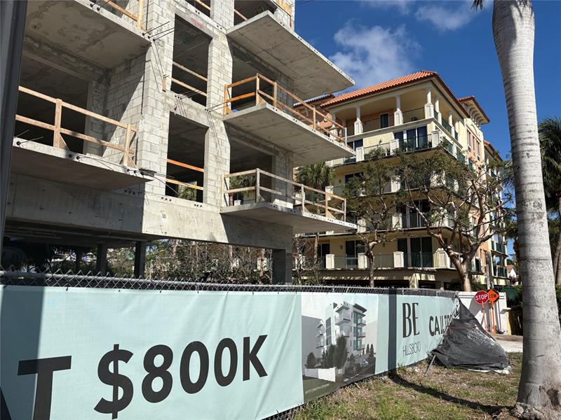 Image 47 of 58 For 9 20th Ave  403