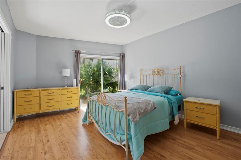 Image 16 of 20 For 1967 Ocean Blvd  103