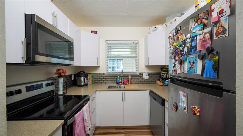 Image 17 of 22 For 5377 40th Ave  105