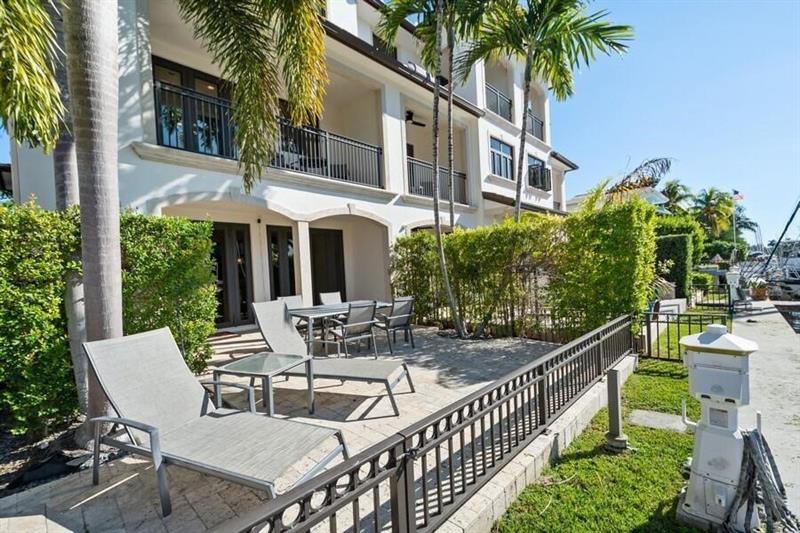 Image 36 of 38 For 95 Isle Of Venice Drive