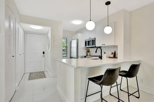 Image 25 of 42 For 2228 Cypress Bend Dr  210