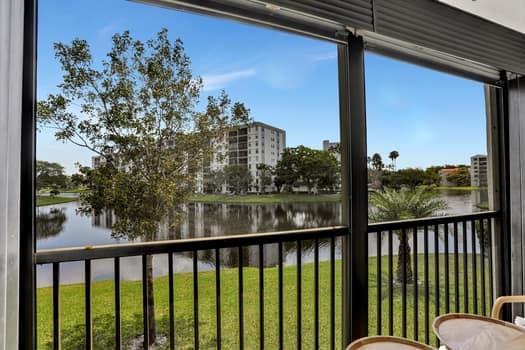 Image 3 of 42 For 2228 Cypress Bend Dr  210