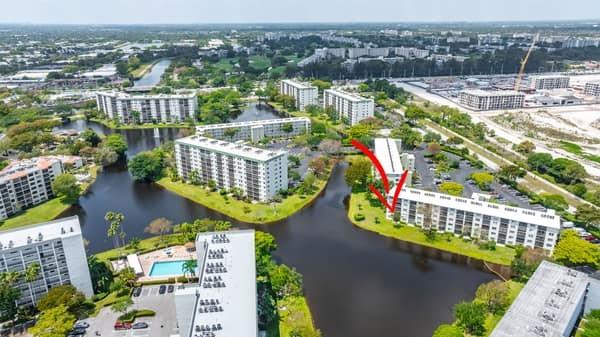 Image 38 of 42 For 2228 Cypress Bend Dr  210