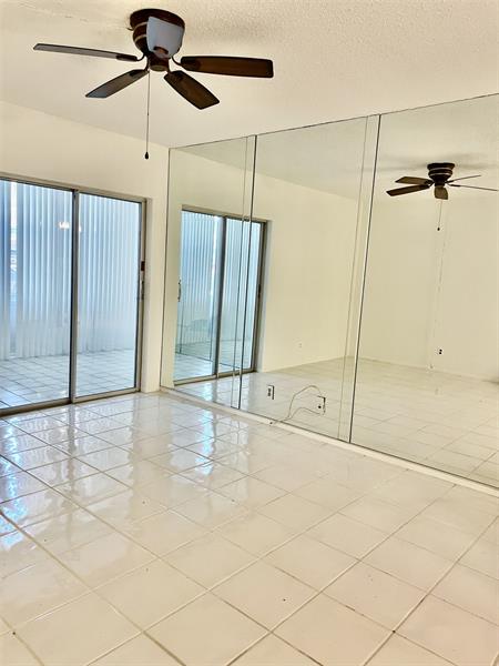 Image 8 of 16 For 424 Riverside Dr  102