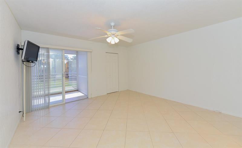 Image 15 of 41 For 3401 Bimini Ln  M3