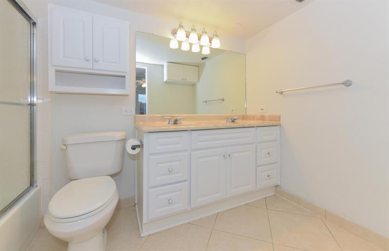 Image 25 of 41 For 3401 Bimini Ln  M3