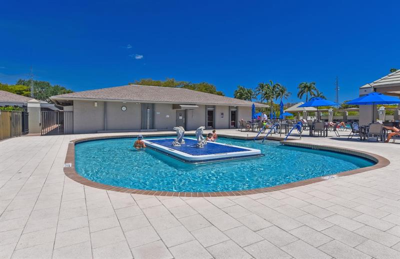 Image 35 of 41 For 3401 Bimini Ln  M3