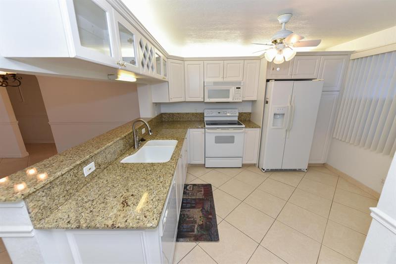 Image 5 of 41 For 3401 Bimini Ln  M3