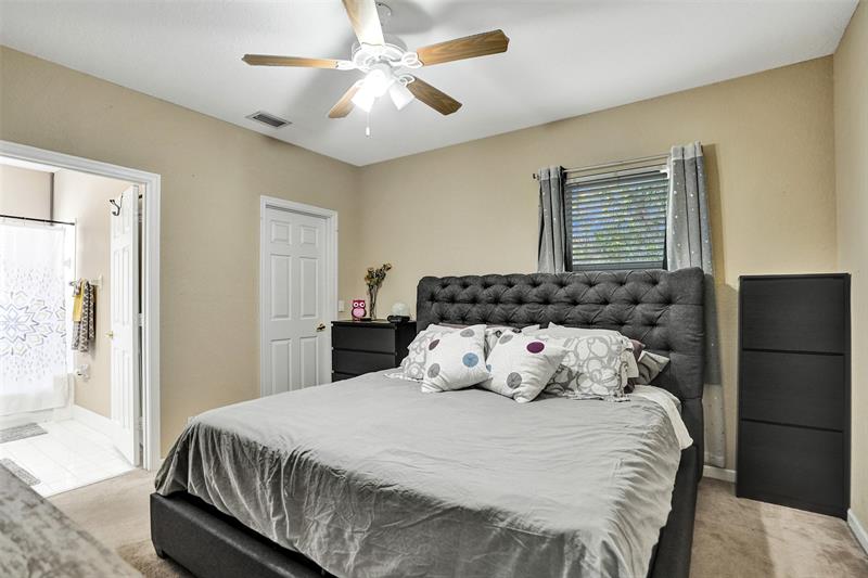 Image 21 of 38 For 12652 6th Ct