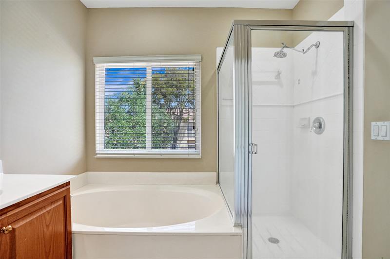 Image 29 of 38 For 12652 6th Ct
