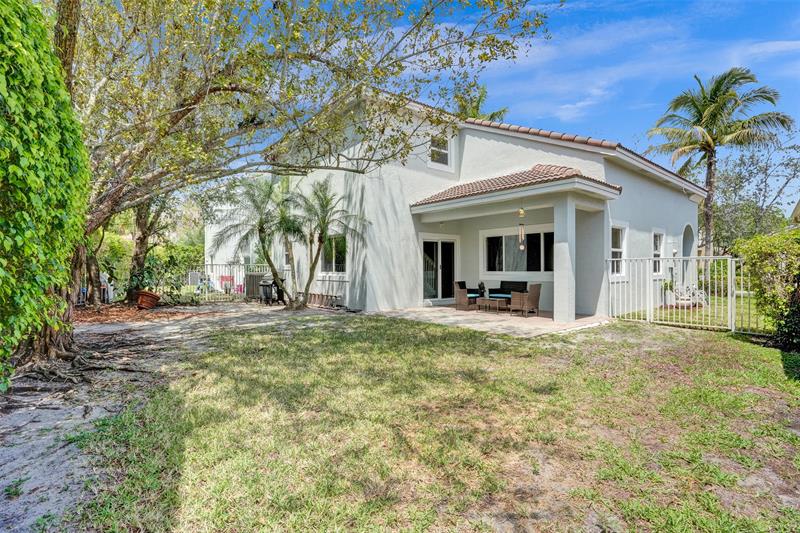 Image 33 of 38 For 12652 6th Ct