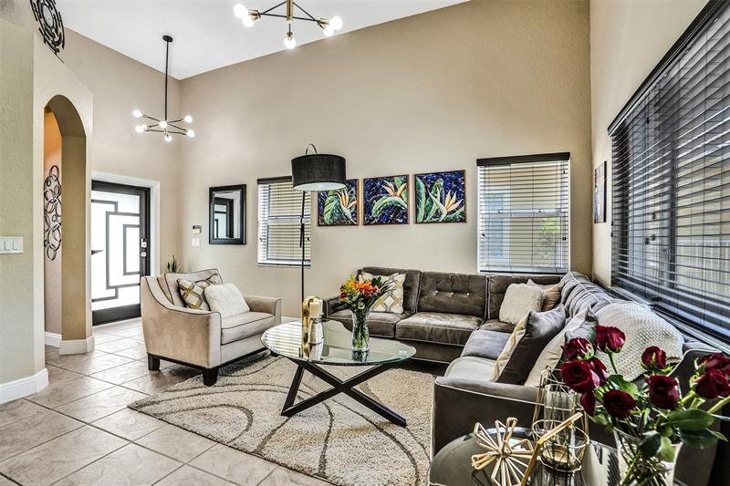 Image 6 of 38 For 12652 6th Ct