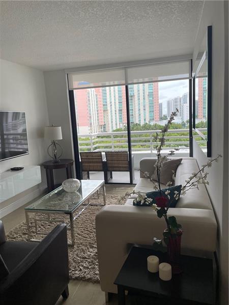 Image 15 of 22 For 3300 192 St  1015