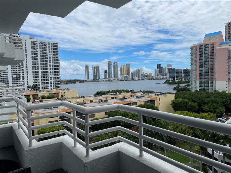 Image 16 of 22 For 3300 192 St  1015