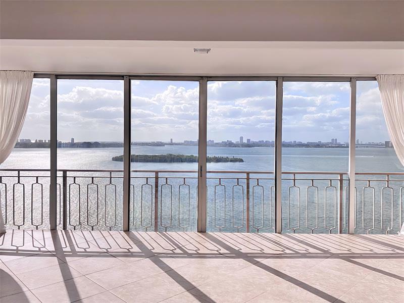 Details for 11111 Biscayne Blvd  1901, Miami, FL 33181