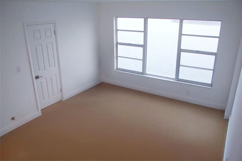 Image 15 of 20 For 11111 Biscayne Blvd  1901