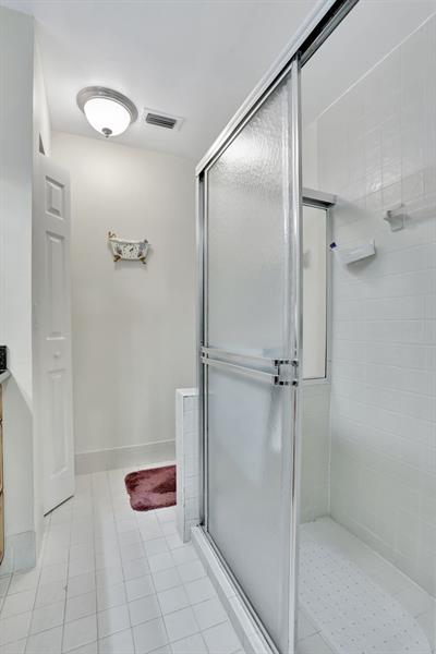 Image 22 of 47 For 128 Centennial Ct