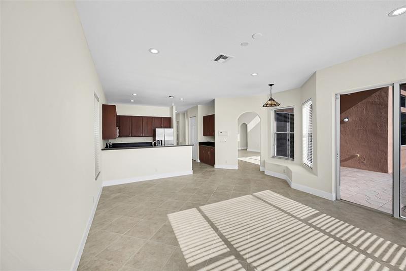 Image 21 of 57 For 1221 Bay View Way