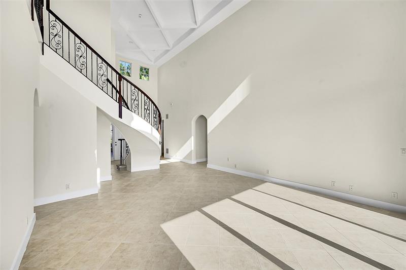 Image 23 of 57 For 1221 Bay View Way