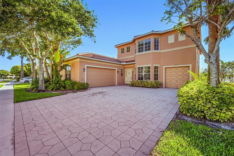 Image 7 of 57 For 1221 Bay View Way