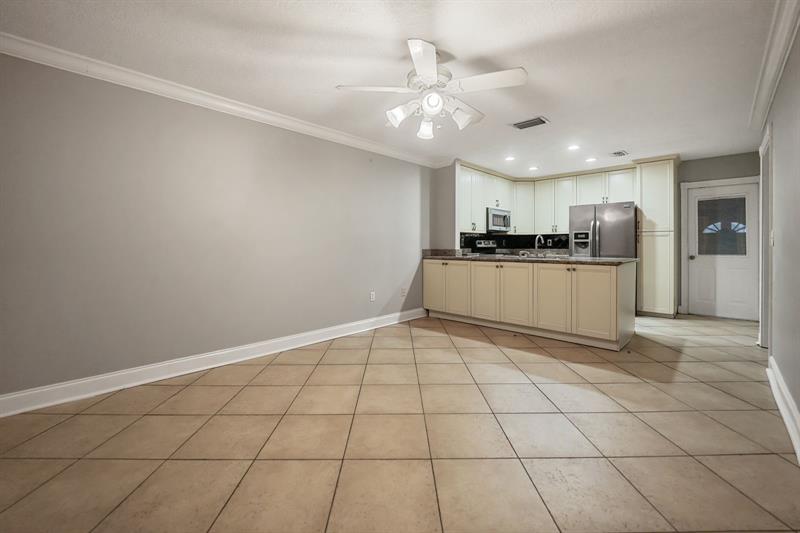 Image 12 of 24 For 11734 1st Ct