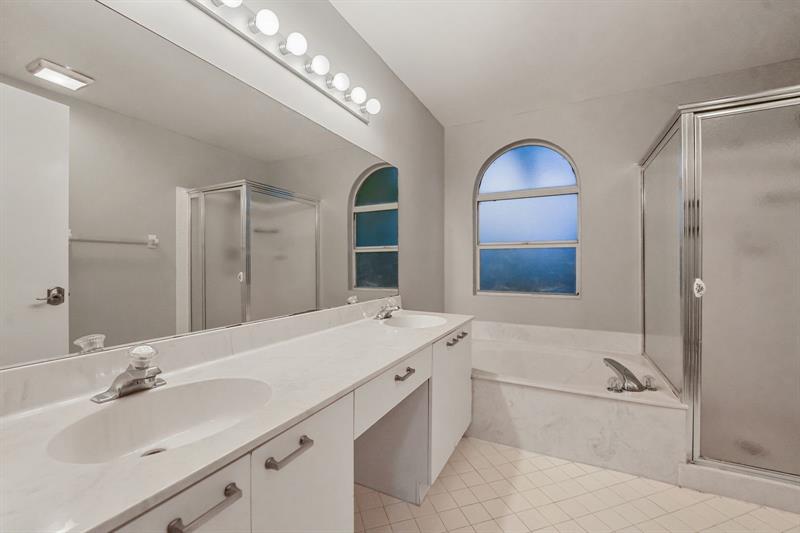 Image 17 of 24 For 11734 1st Ct