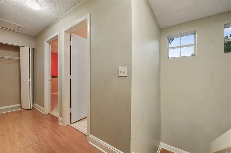 Image 19 of 24 For 11734 1st Ct