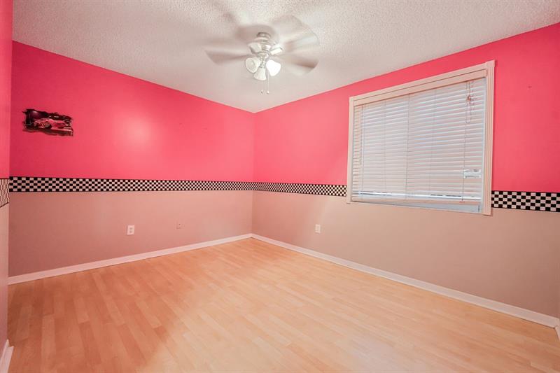 Image 21 of 24 For 11734 1st Ct